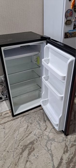 Холодильник маленький