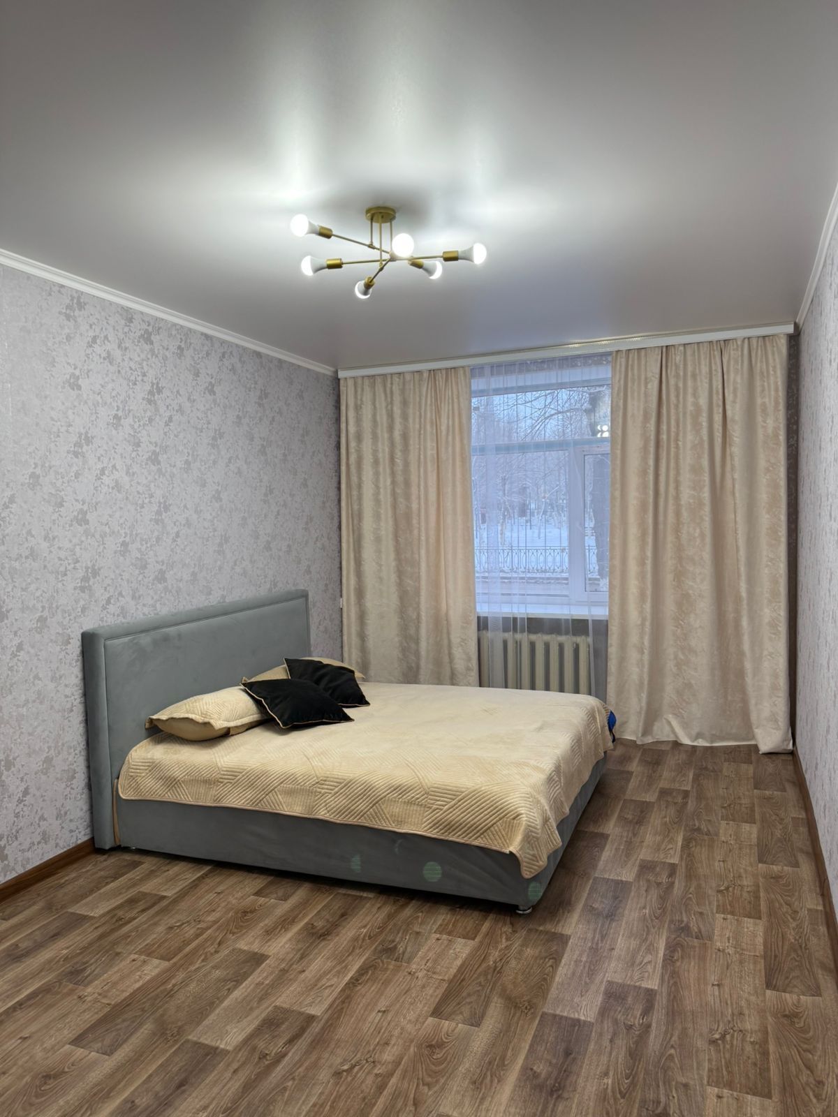 2ком.квартира.Люкс.Карамендеби д.10.Центр.1 этаж.