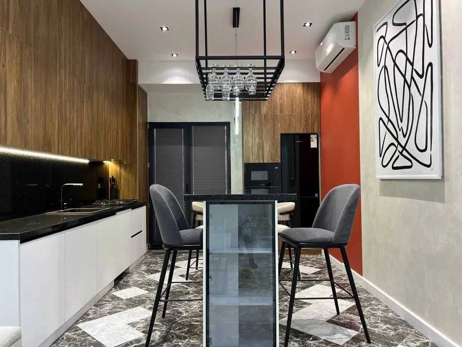 Мирабадский район / Госпитальный рынок / возле Mirabad Avenue Id07