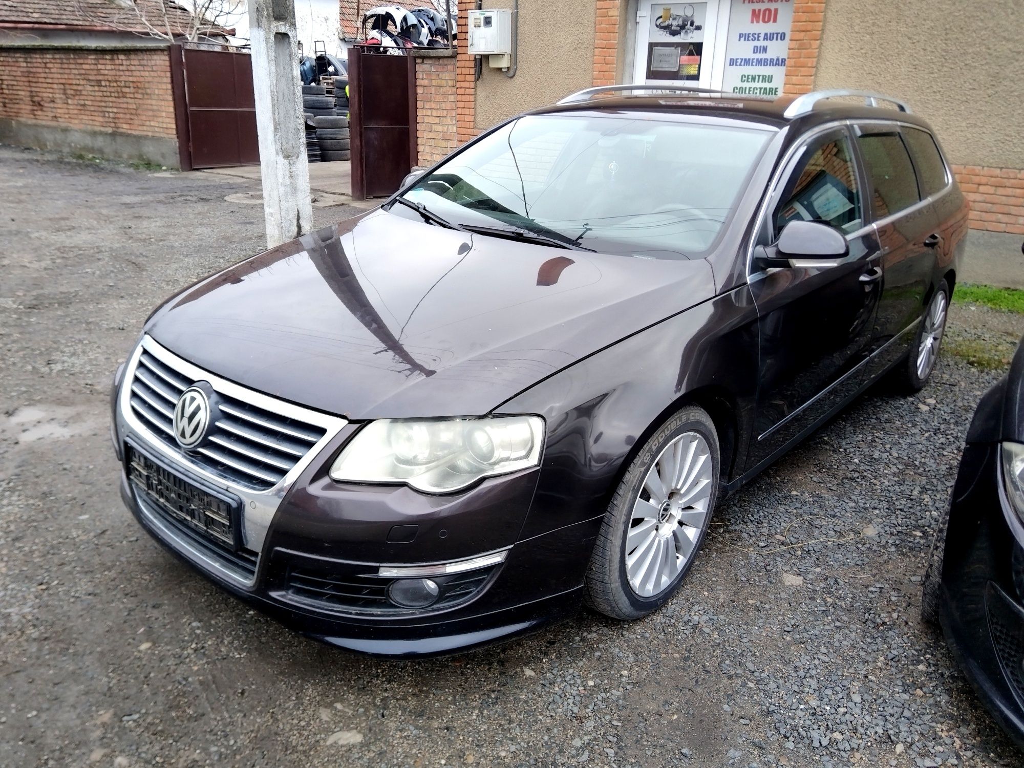 Oglinda stanga/dreapta Passat B6 an 2005-2010 ( Moka Brown )