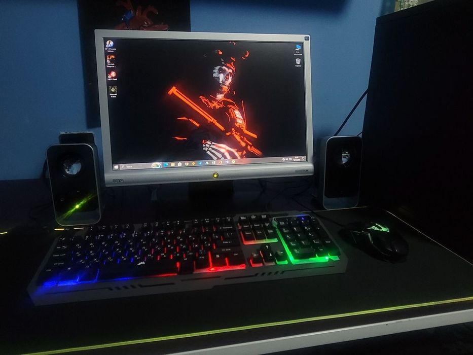 КОМПЬЮТЕР не дорогой полный комплект