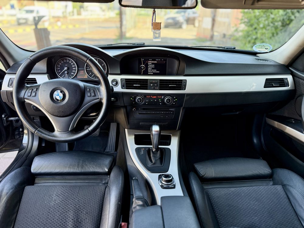 • Bmw 320D Xdrive / Facelift 2011 / Automat • Parc auto / Rate •
