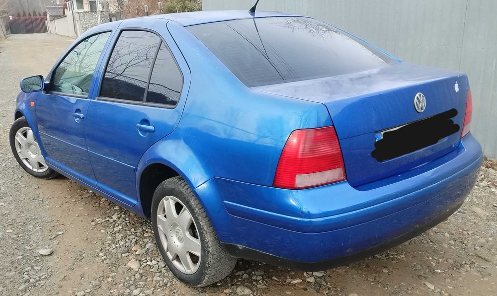 Vw Bora  1.4 75cp Euro4  2002  jante Aer conditionat Fiscal