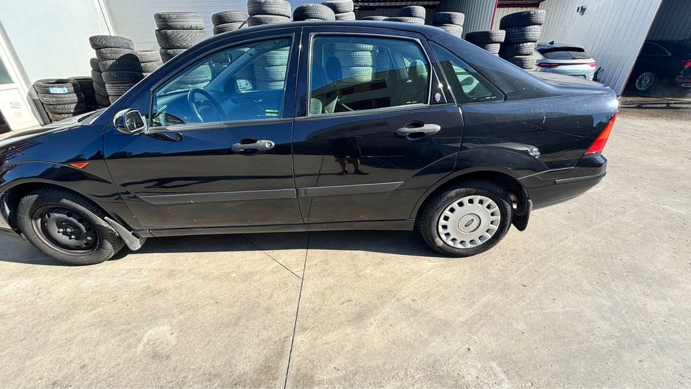 Vand ford focus an 2001 motoe 1800 cm