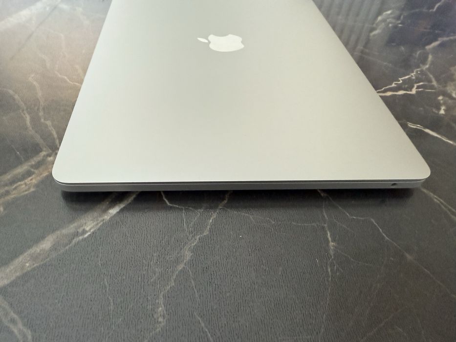 MacBook Pro 2017г. A1708. Retina display. Core i5/8/128GB