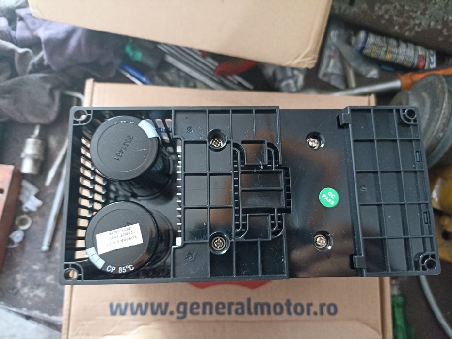 Convertizor frecventa 5.5 kw alimentare monofazata