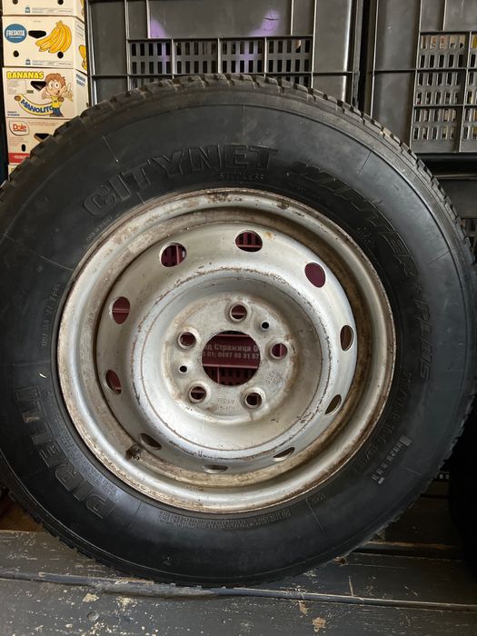 Гуми R13 R17 R18 16 C