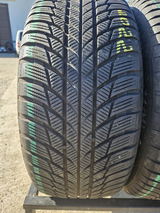Vând 4 anvelope iarna 225/50/17 225/50r17 BRIDGESTONE