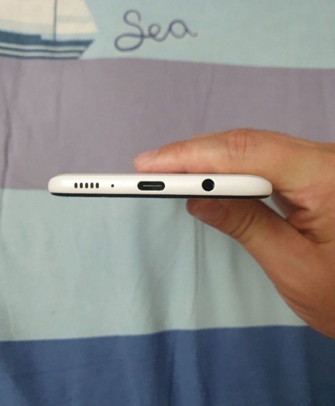 Srochna Sotiladi Samsung Galaxy A30s 3/32Gb sastayaniya yaxshi zor