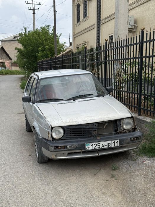 Срочно продаётся а/м Фольксваген Гольф -2