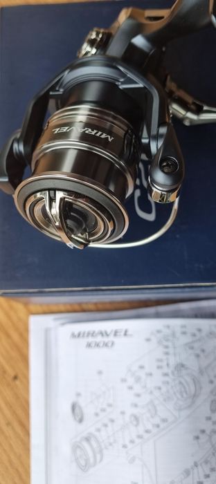 Продавам Shimano Miravel C2000S Макара