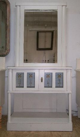 Toaleta veche din lemn cu oglinda de cristal, alba (Mobila/Comoda)