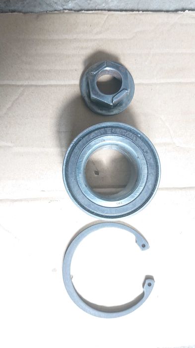 Нов лагер комплект FAG предна главина за форд фокус с ABS.