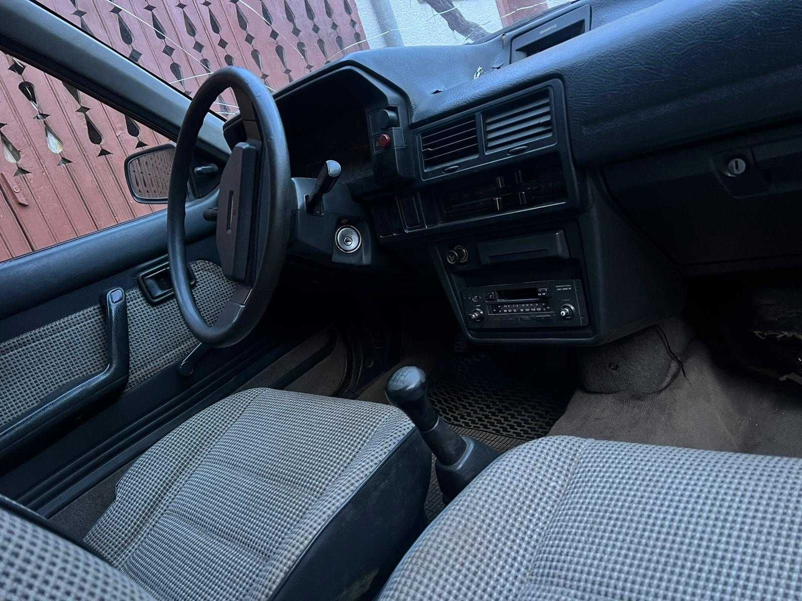 Vand masina Mazda 323 Diesel, an 1987