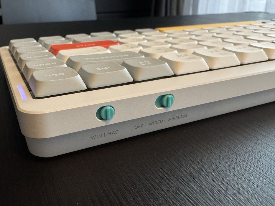 Tastatura mecanica NuPhy Air75 cu switchuri Moss