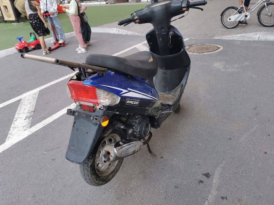 Продаю скутер "Racer meteor" 80 куб