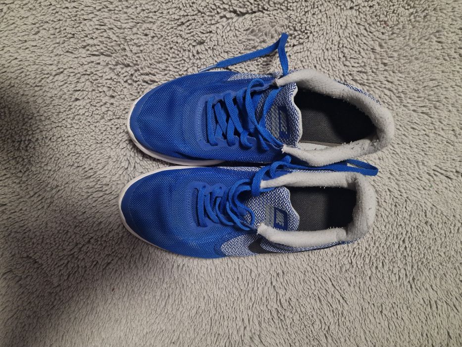 Nike Revolution 3