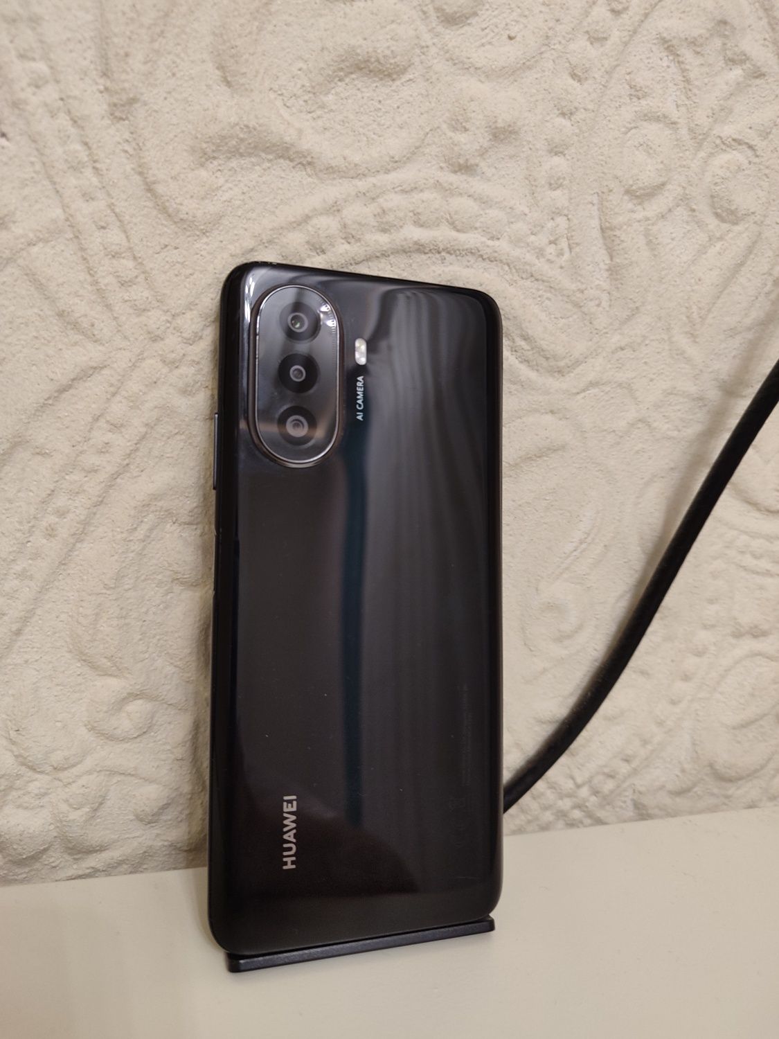 HUAWEI  nova Y70