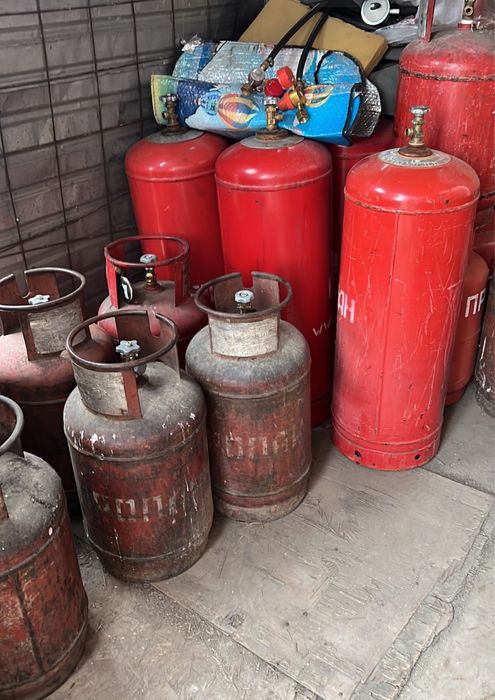 Продам заправленный газ баллоны