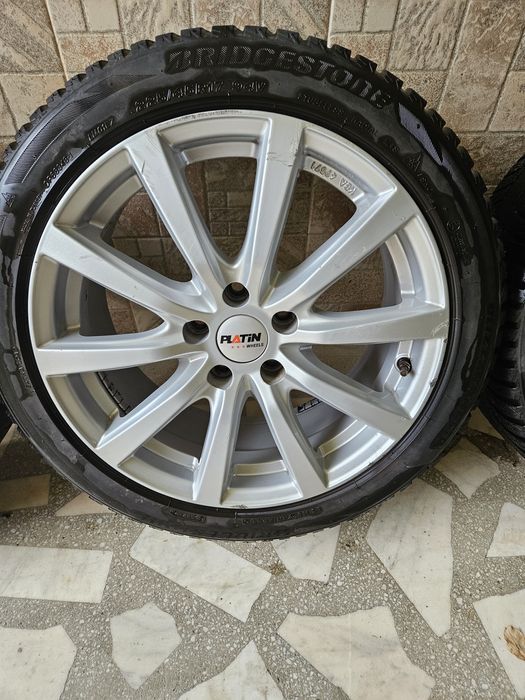 Vând sau schimb  jante  Platin 17' echipate cu anvelope M+S!