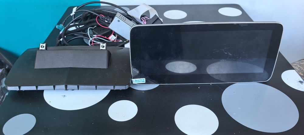 Продавам мултимедия за Мерцедес W 204