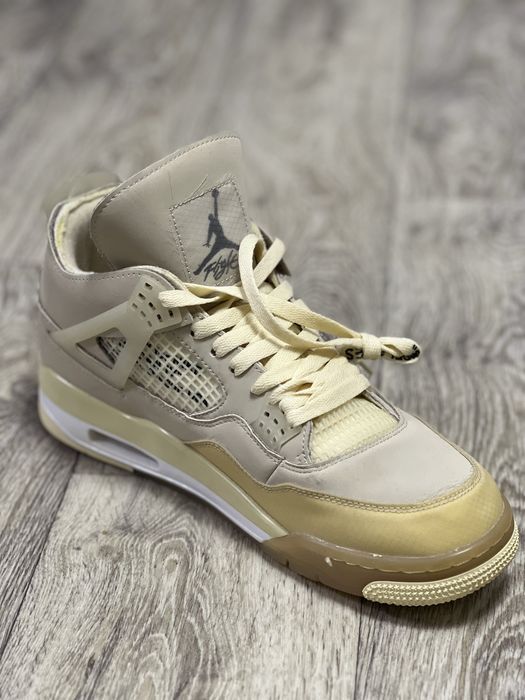 Air Jordan 4 Retro Off-White Sail marimea 45-46