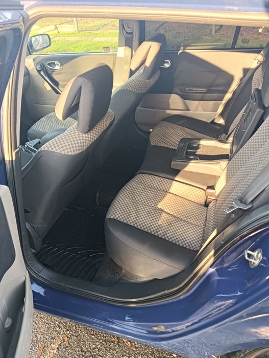 Vând Renault Megane 2  1.5 dci