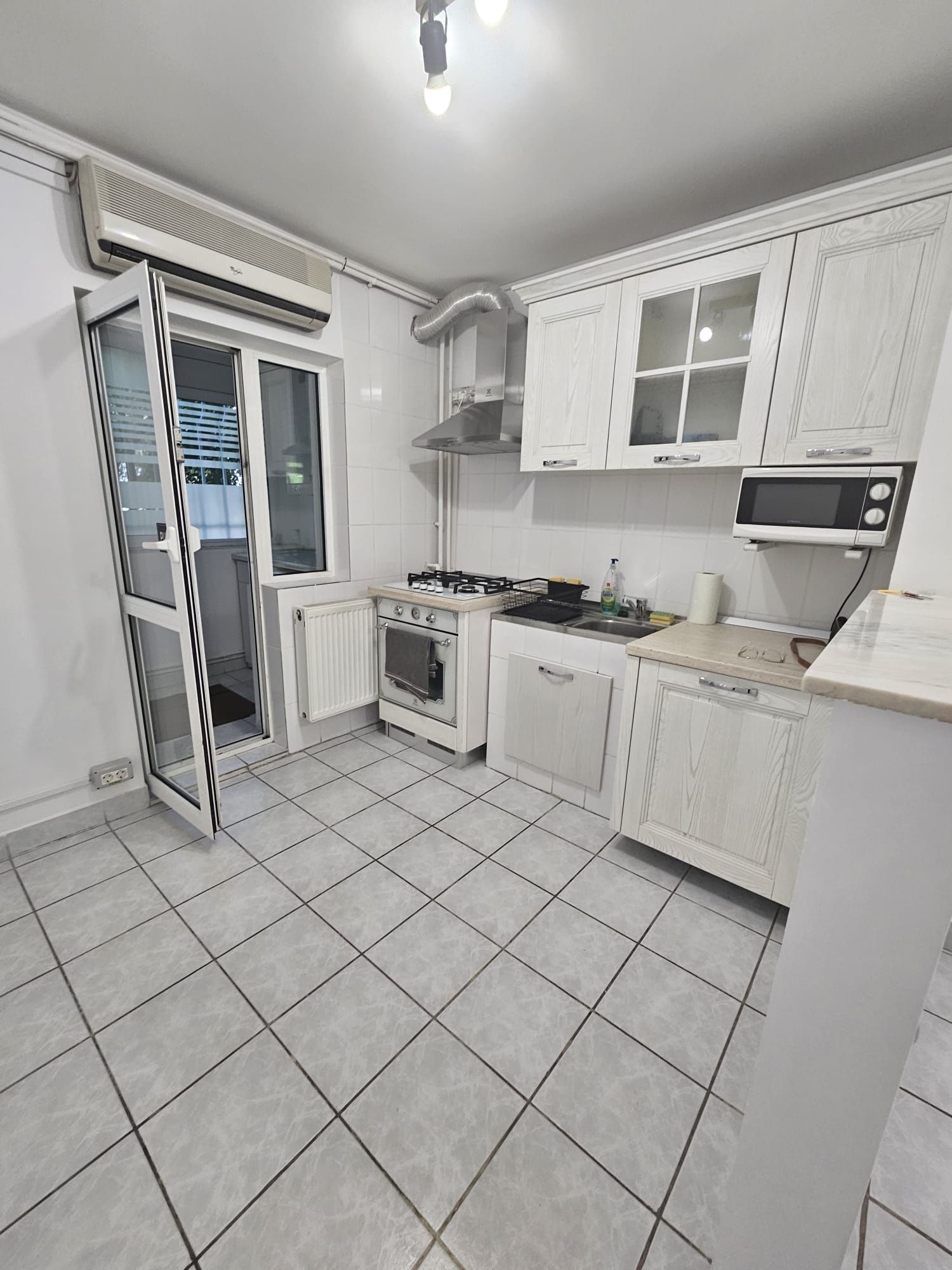 Apartament 3 camere chirie Aviatiei Promenada