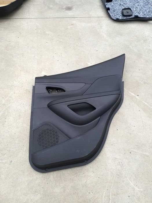 Fata tapiterie usa dreapta spate opel mokka x j13 94516348 475853623