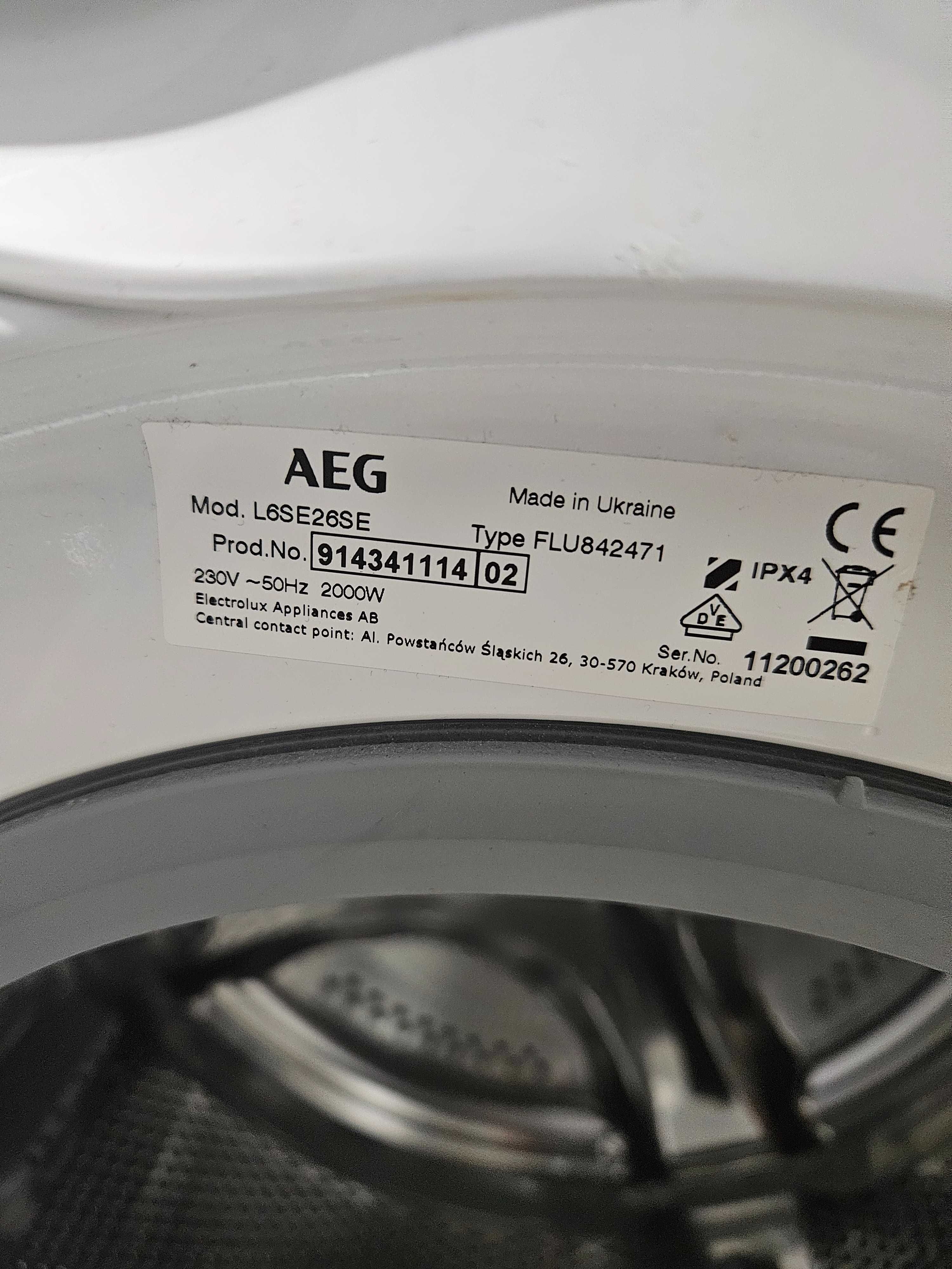 Slim пералня Aeg