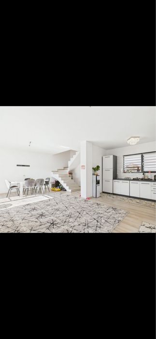 Vila tip duplex , 4 camere 126 Mp . Pantelimon Sos Cernica