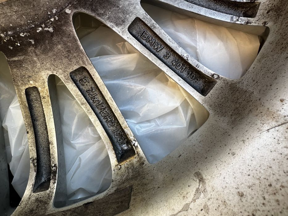 Roti cu jante bmw  215/60/R17 , cauciucuri de iarna BMW,