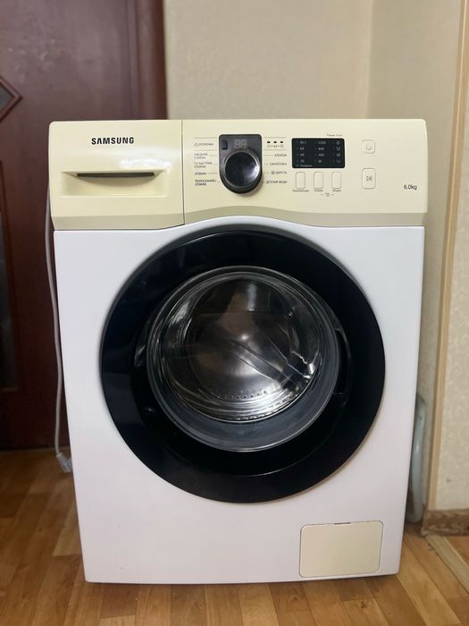 Продам стиральную машинку Самсунг 6 кг