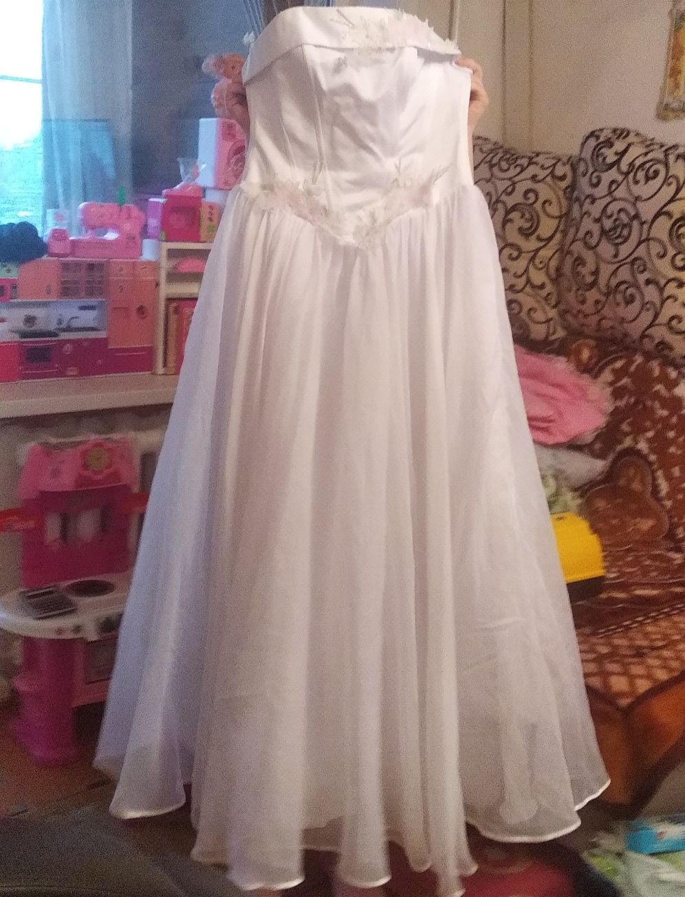 Продам новое, нарядное свадебное платье до 48 размера