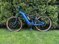 Bicicleta electrica GIANT- downhill