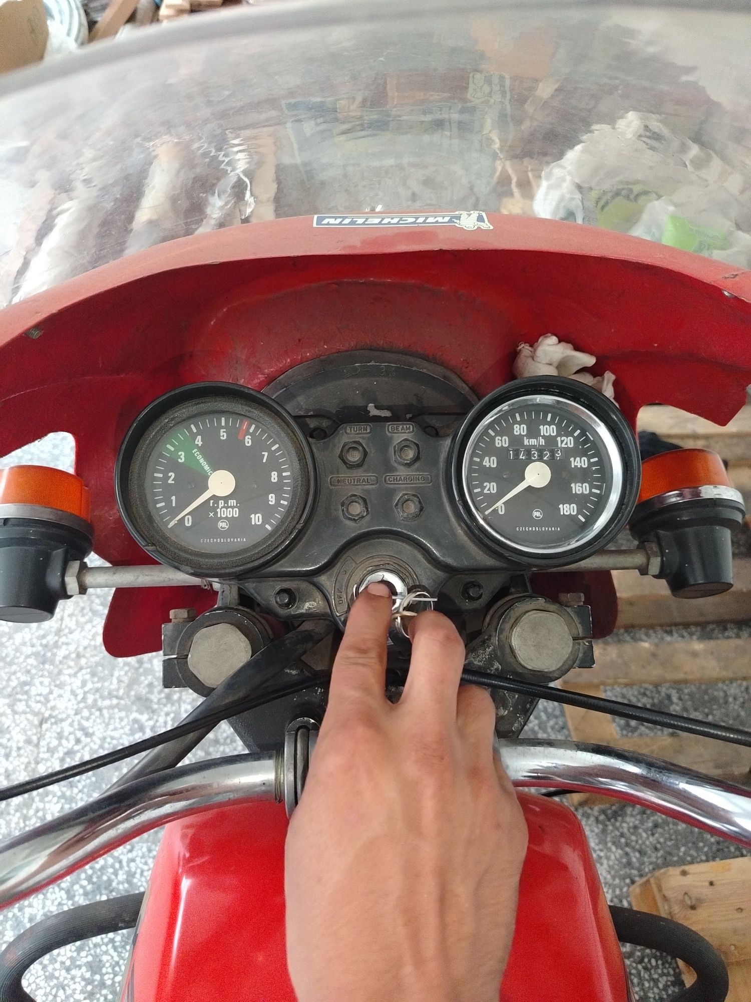 Ретро мотоциклет CZ-350-12v