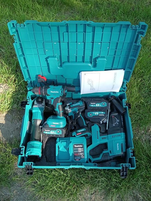 Makita 4 in 1 Nouă