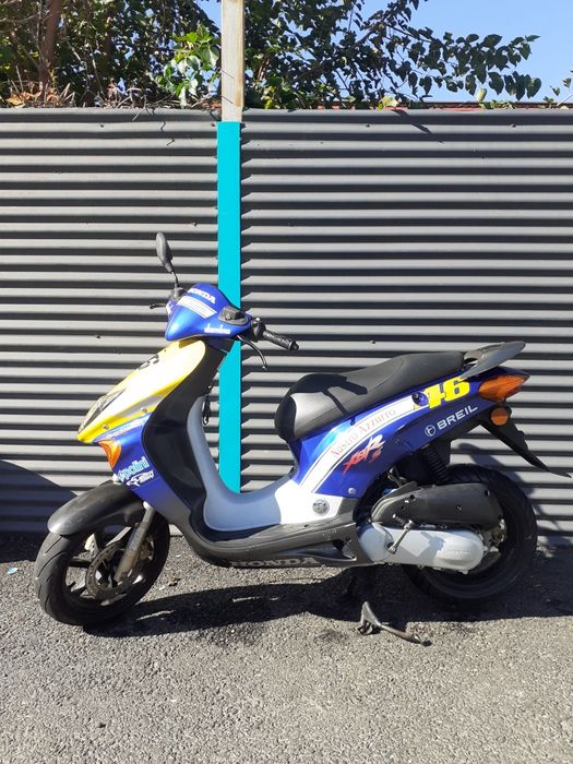 Scuter 50 cc Honda 8xr