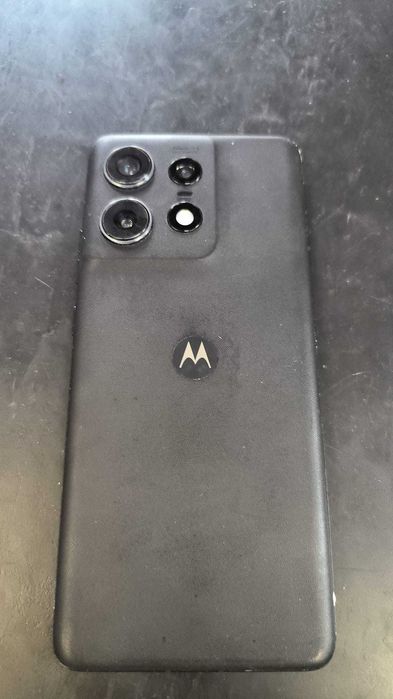 Motorola Edge 50 Pro – 512GB, 12GB RAM