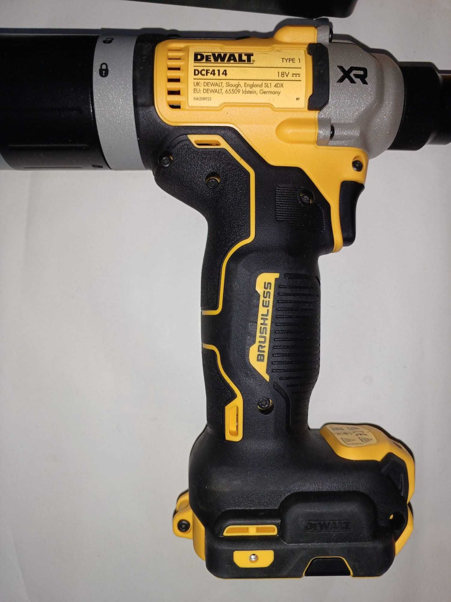 Pistol popnituri dewalt dcf403 și dcf414