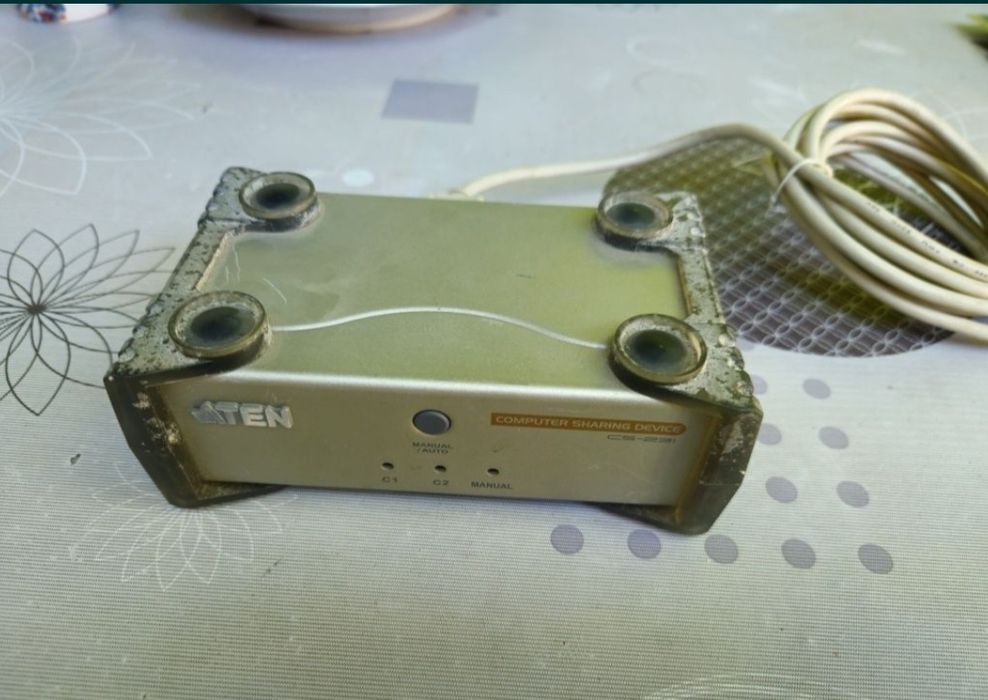 Arte sharing device