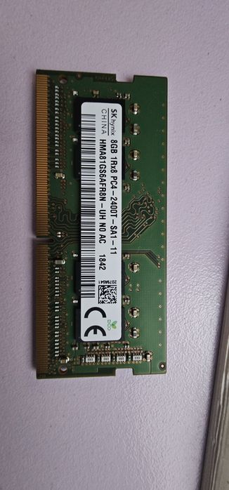 Продавам RAM памет SKhynix 8GB DDR4 за лаптоп