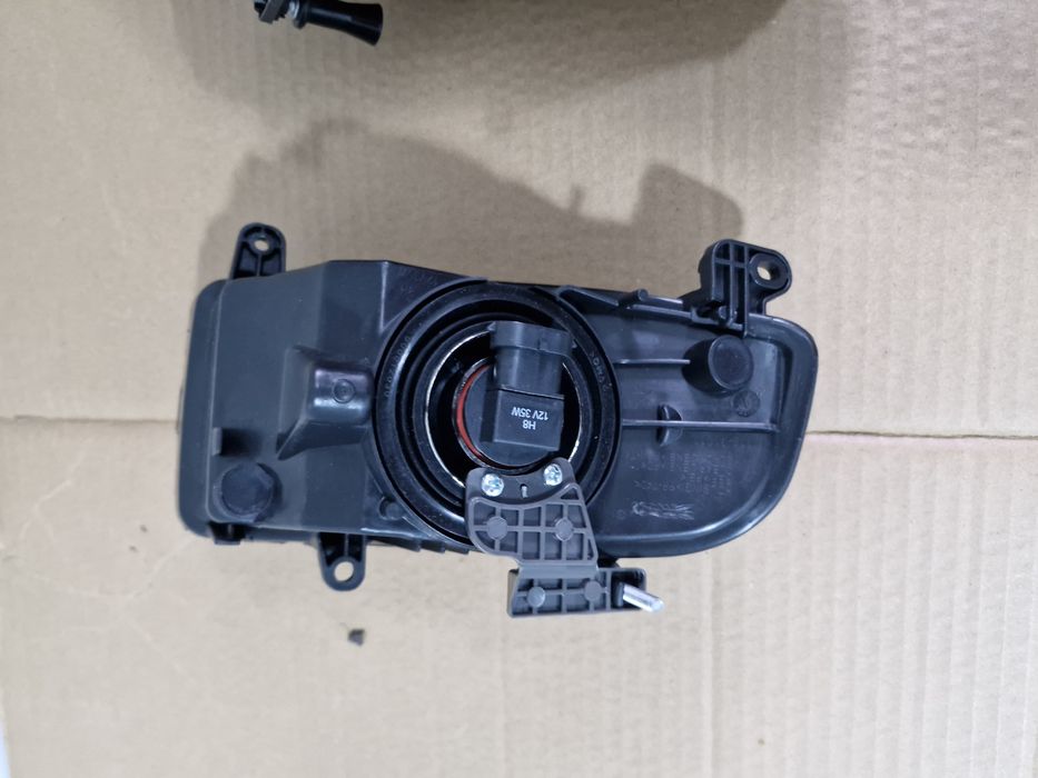 Proiector ceata Audi A4 B8 facelift 2012-2015 Nou