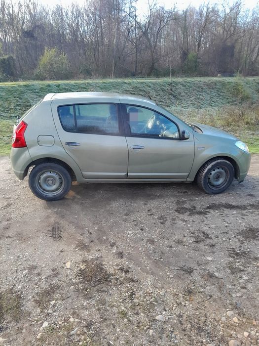 Vând Dacia Sandero