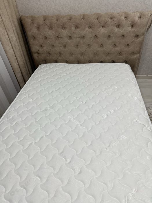 Продам кровать размер 1400/2000 в отлич состоянии