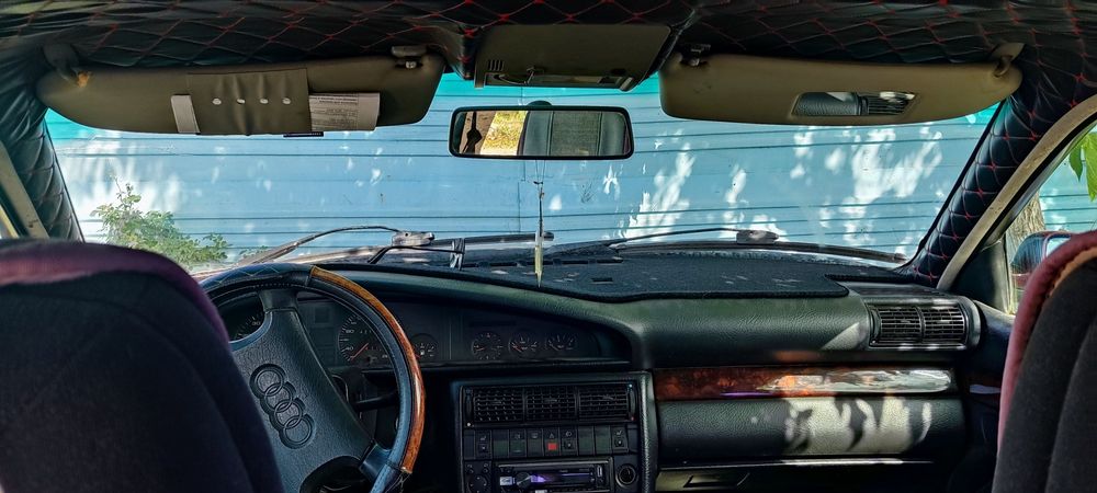 Продаю Ауди 100 c4.