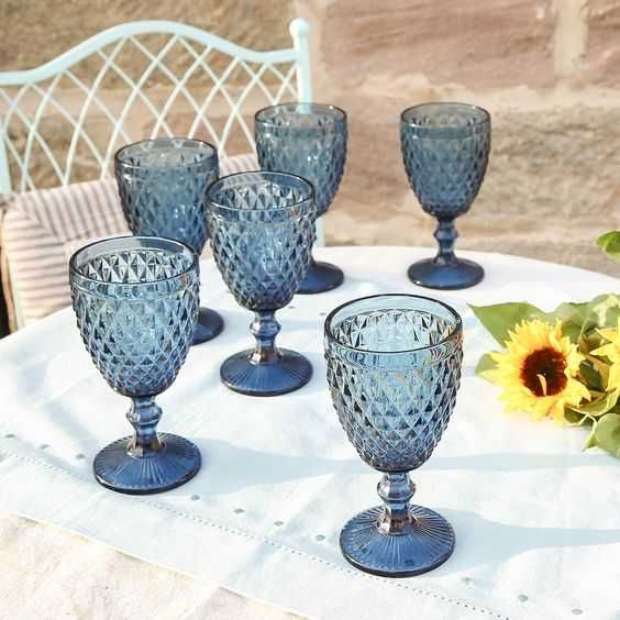 Pahare colorate pentru evenimente, pahare tip cupa goblet vintage