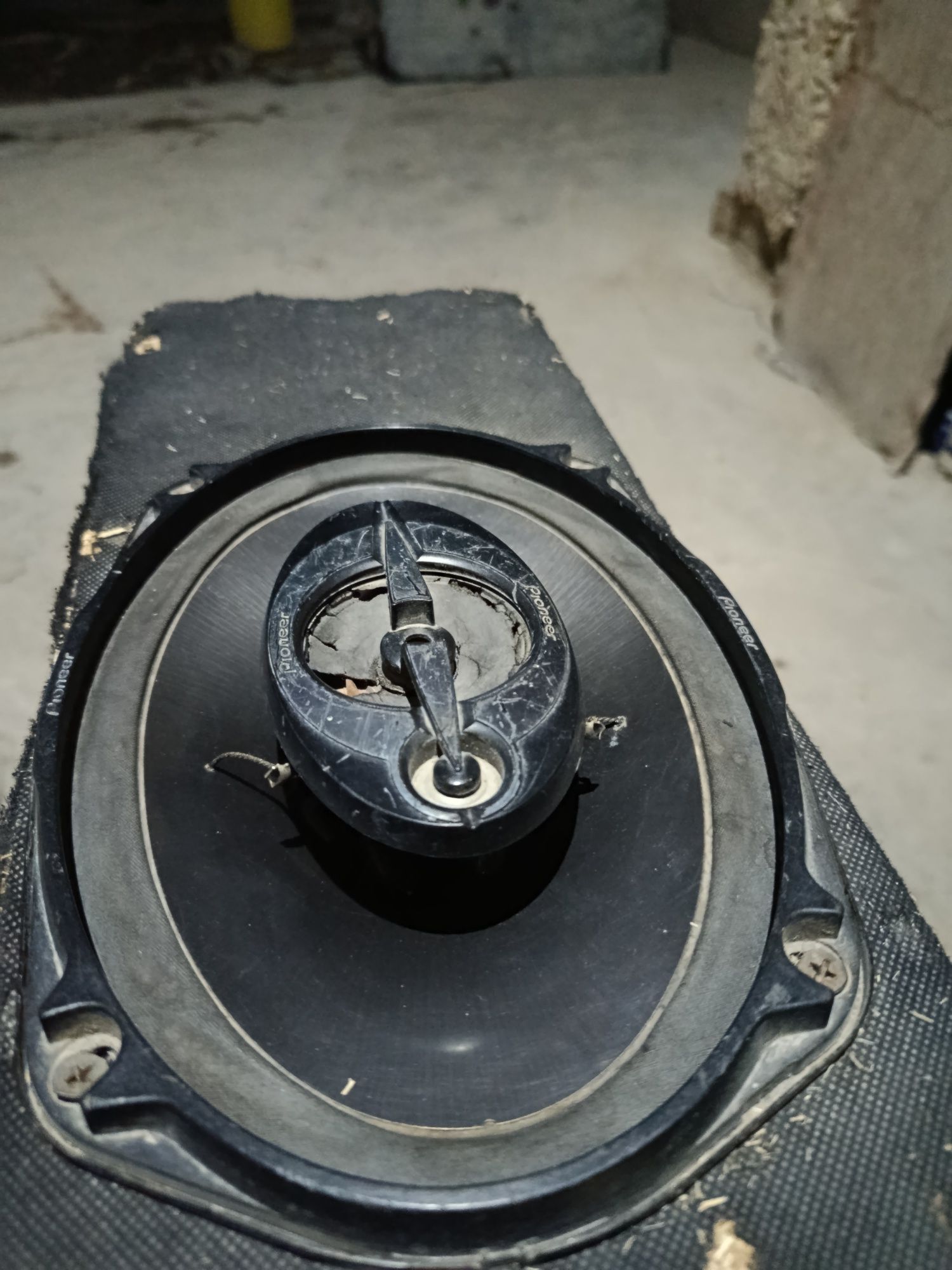 Pioneer kalonka Vetnam 300 W sotiladi