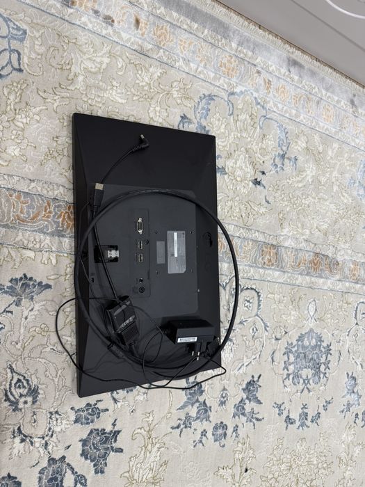 Продаю монитор состаяния харошае