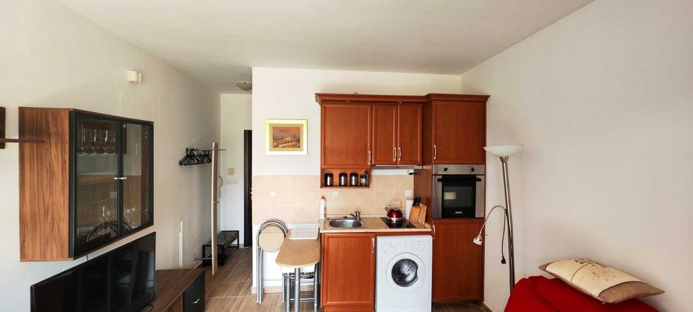 Обзаведено студио в голф клуб